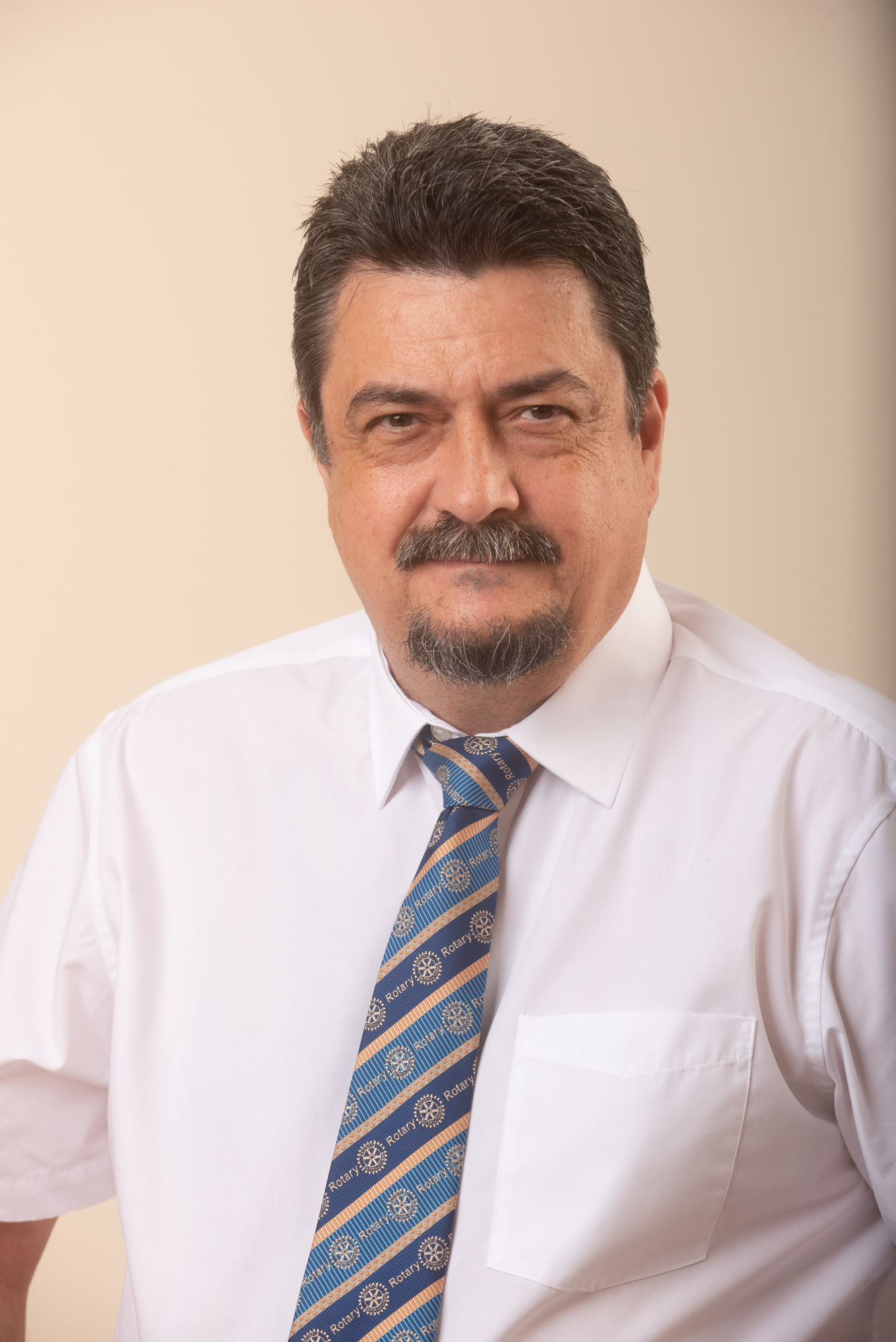 Dr. Csedreki László Dr. Csedreki László