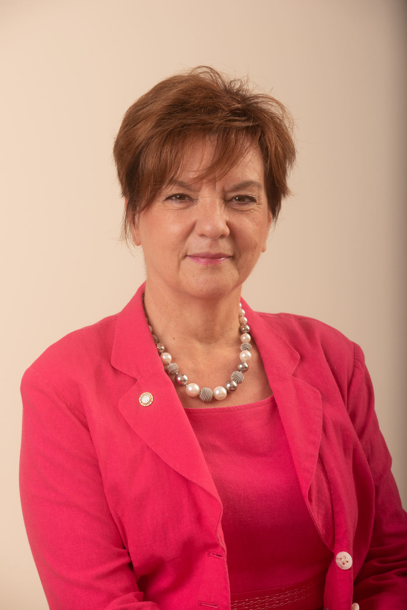 Dr. Pénzes Mariann Dr. Pénzes Mariann